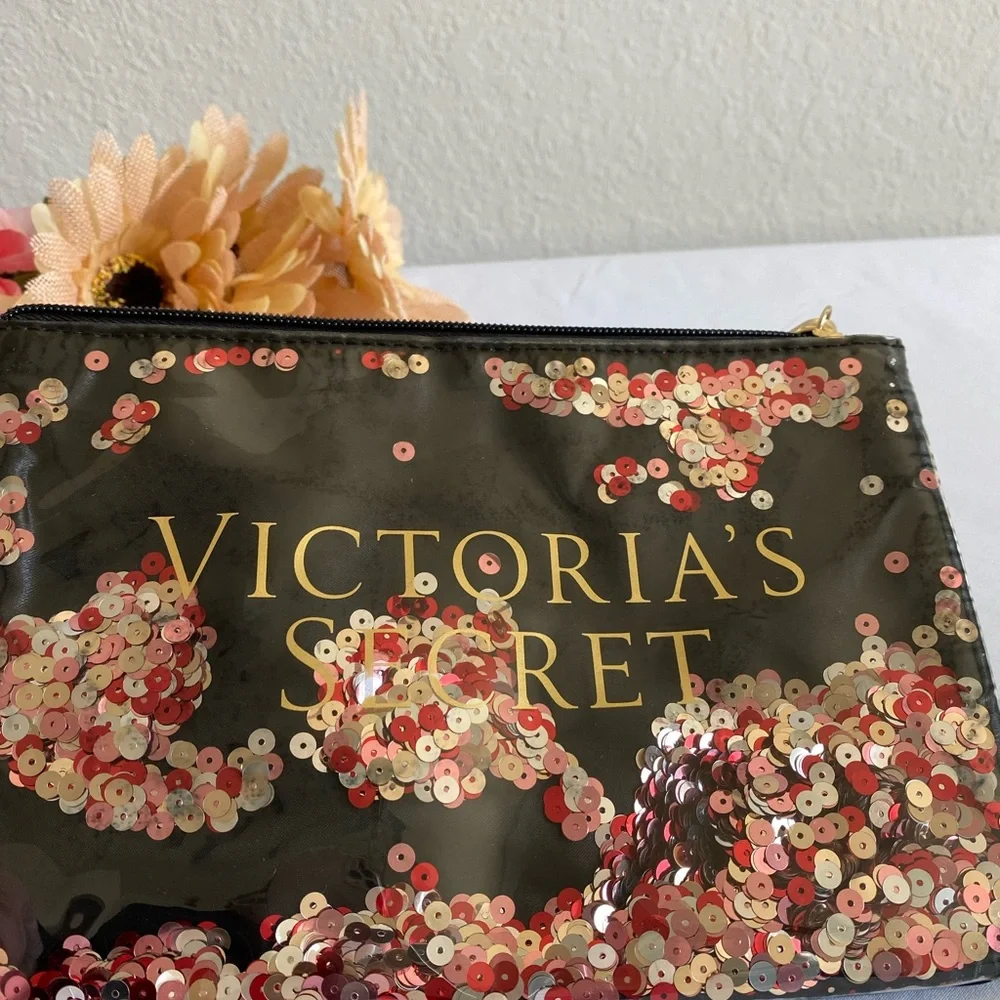 Victoria’s Secret Sequence Wristlet . Colorful and Bold. NWOT - Picture 4 of 12